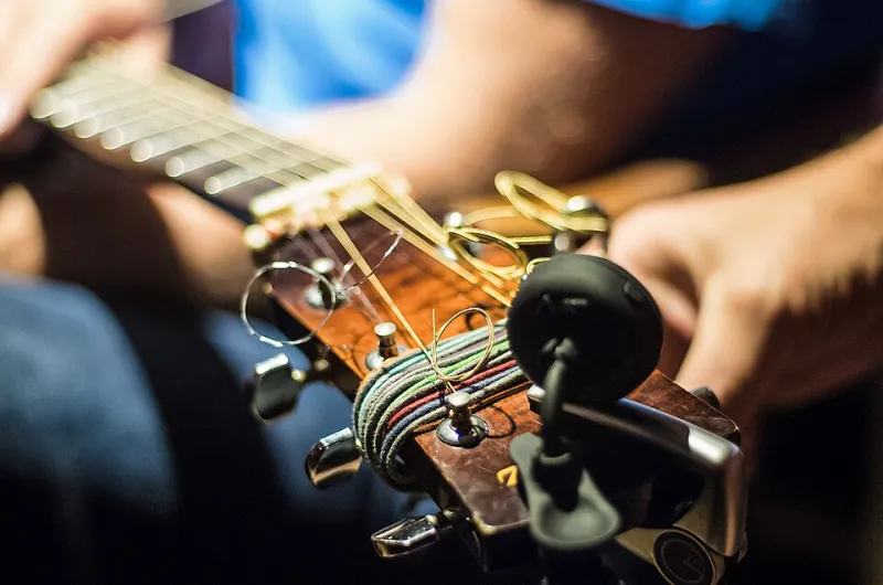 Three Chords and a Prayer: One Writer's Brutal Tour of Oxford's Open Mic Circuit